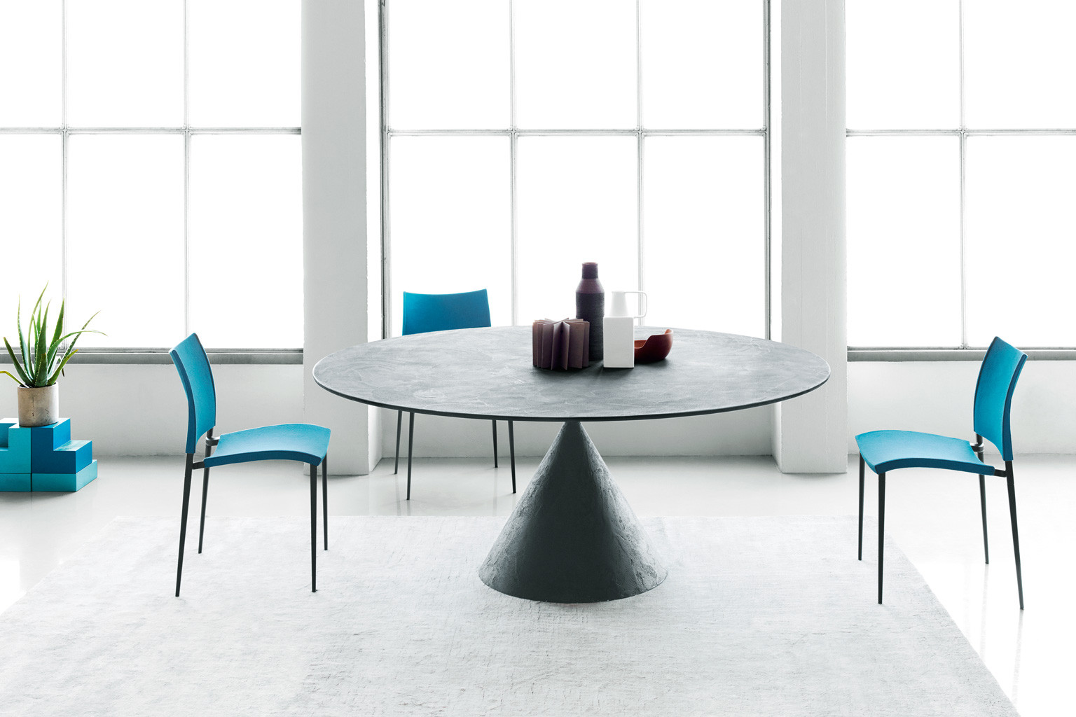 Clay Dining Table Desalto