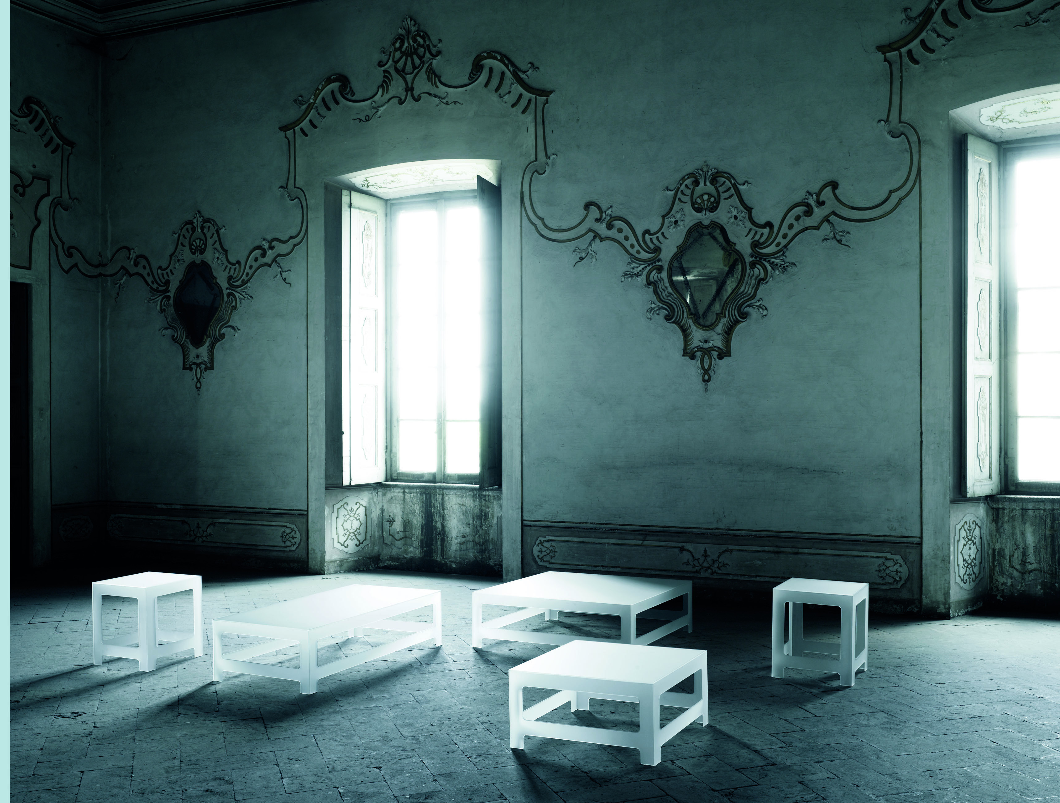 Arflex GLAS ITALIA NEZU カフェテーブル Arflex GLAS ITALIA NEZU カフェテーブル