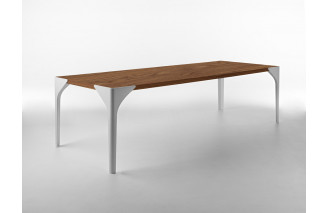 Canard dining table by Horm