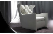Bella Con Me | Lounge chair | Erba Italia