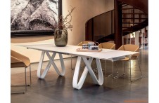 Butterfly dining table by Tonin Casa