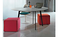 Jump | dining table | Lema