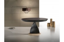 Orel dining table by Ideal Sedia